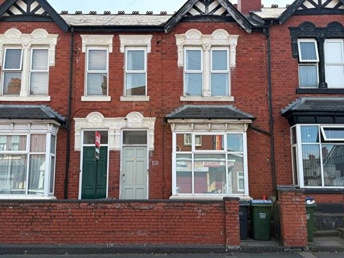 3 Bedroom Terraced House To Rent In Bearwood Road, Smethwick, B66