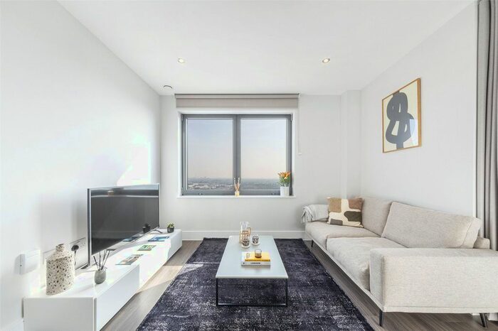 1 Bedroom Flat To Rent In Uncle Southall, Merrick Road, Southall, UB2