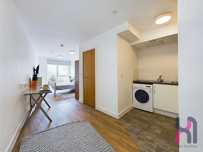 1 Bedroom Property To Rent In Arndale House, - London Road, Liverpool, L3