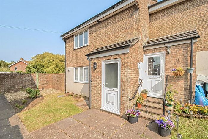 1 Bedroom Apartment For Sale In Higher End, Chickerell, Weymouth, DT3