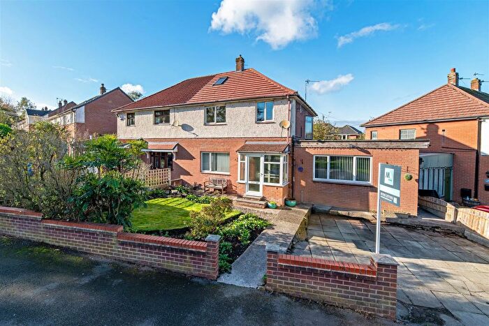 3 Bedroom Semi Detached House For Sale In Farm Lane, Appleton, Warrington, WA4