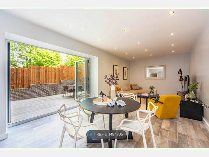 3 Bedroom Flat To Rent In London Road, Tunbridge Wells, TN4