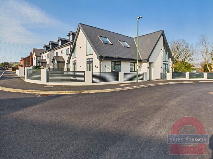 3 Bedroom Detached House For Sale In Maes Morgan, Nantybwch, NP22