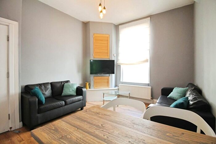 4 Bedroom Terraced House To Rent In Kendal Lane, City Centre, Leeds, West Yorkshire, LS3