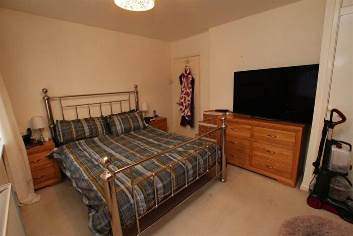 3 Bedroom Terraced House For Sale In Chipping Road, Bolton, BL1