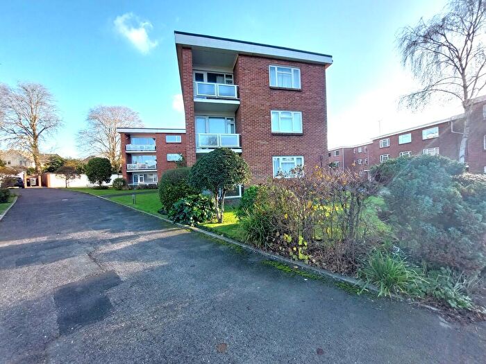 2 Bedroom Apartment For Sale In Pascoe Close, Ashley Cross, BH14