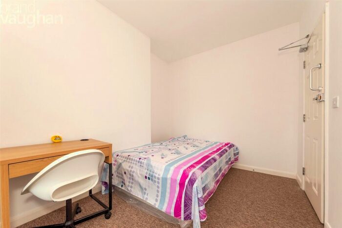 1 Bedroom Flat To Rent In Elm Grove, Brighton, East Sussex, BN2
