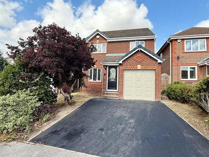 3 Bedroom Detached House To Rent In St. Andrews Drive, Darton, Barnsley., S75