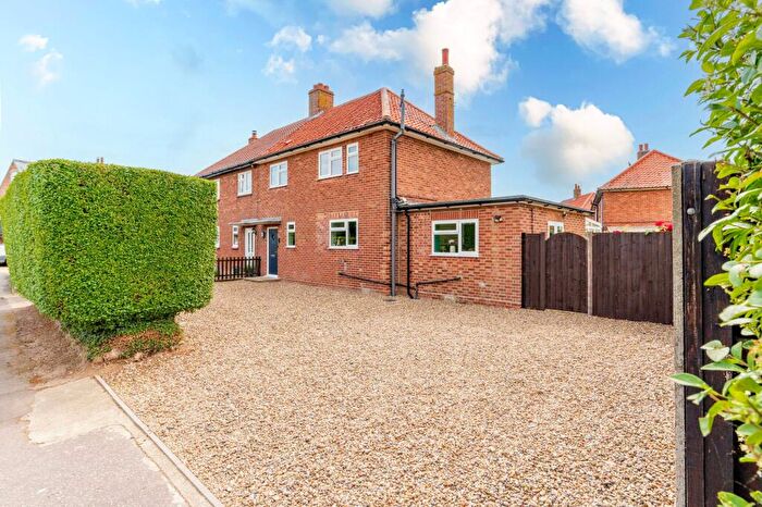 3 Bedroom Semi Detached House For Sale In Priory Road, Bacton, NR12