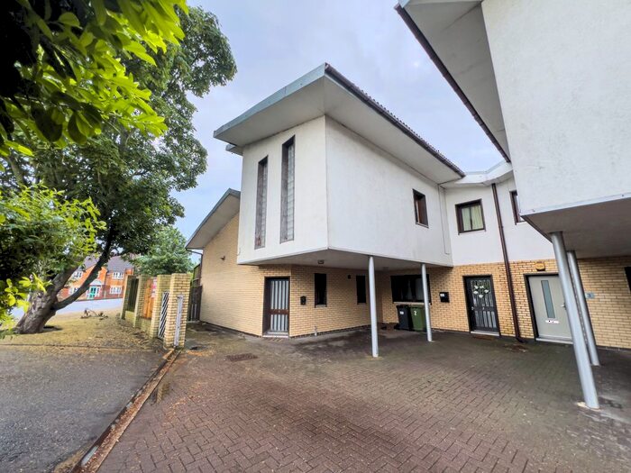 2 Bedroom End Of Terrace House To Rent In Chartwell Close, Peterborough, PE2