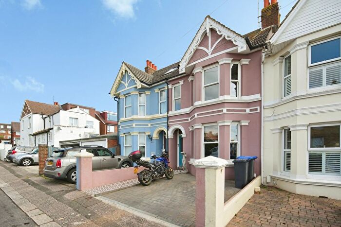 4 Bedroom Terraced House For Sale In Underdown Road, Southwick, Brighton, West Sussex, BN42