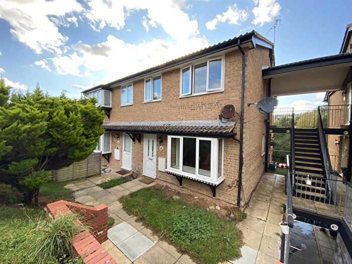 2 Bedroom Mews To Rent In Pinders Road, Hastings, TN35