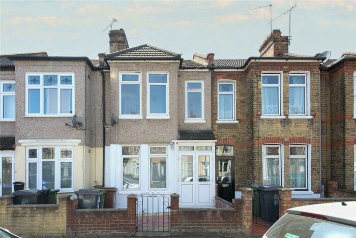 3 Bedroom Terraced House To Rent In Chaucer Road, Walthamstow, London, E17