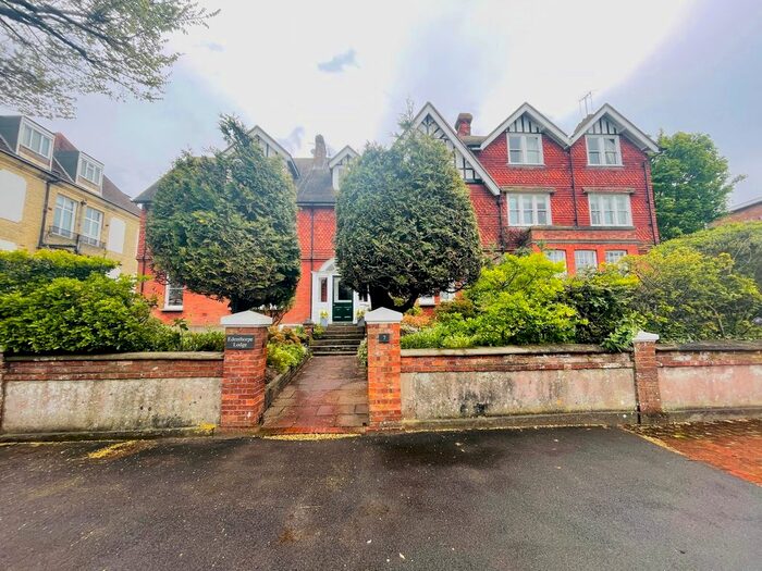 2 Bedroom Flat To Rent In St Johns Road, Eastbourne, BN20