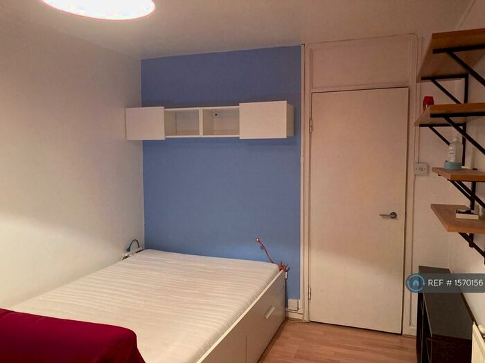 Studio To Rent In Burnham, London, NW3
