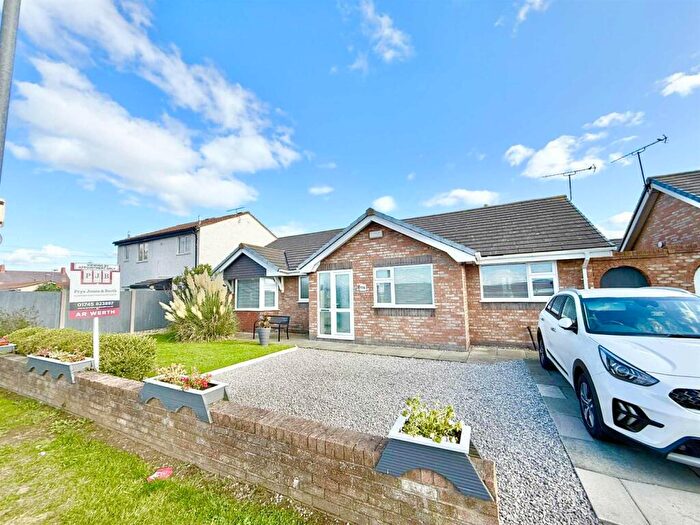 3 Bedroom Detached Bungalow For Sale In Towyn Road, Abergele, LL22