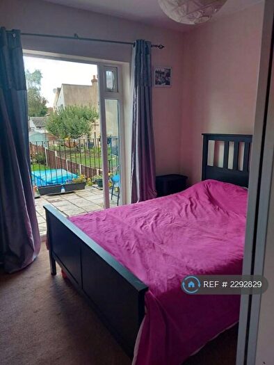 1 Bedroom Flat To Rent In Cambridge Road, Aldershot, GU11