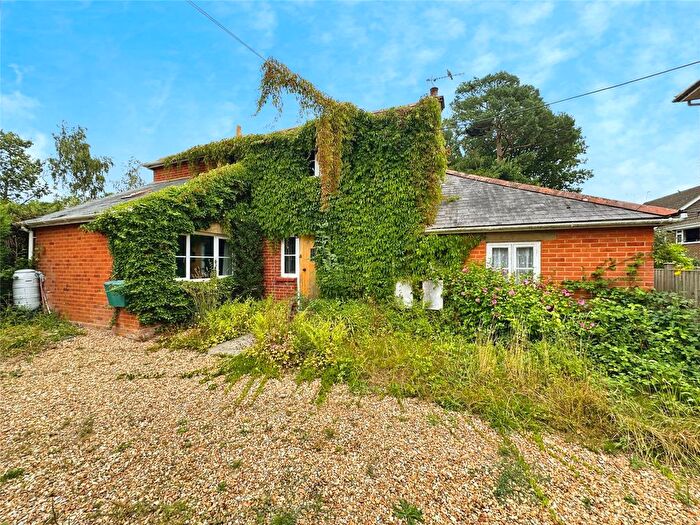 3 Bedroom Detached House For Sale In Evingar Road, Whitchurch, Hampshire, RG28