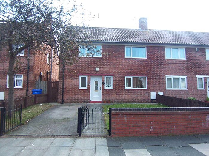 3 Bedroom Semi-Detached House To Rent In Ravensdale Grove, Blyth, NE24