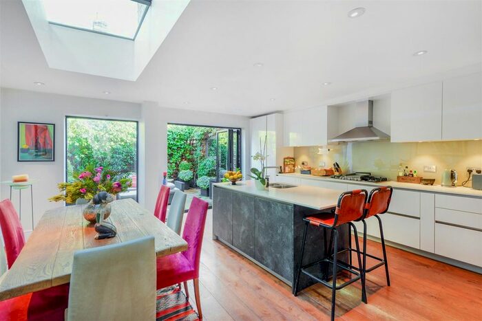 5 Bedroom Property To Rent In Dorville Crescent, Brackenbury Village, London, W6