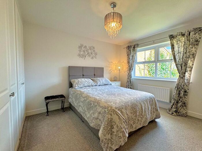 5 Bedroom Detached House For Sale In Capesthorne Drive, Haydon Wick, Swindon, SN25