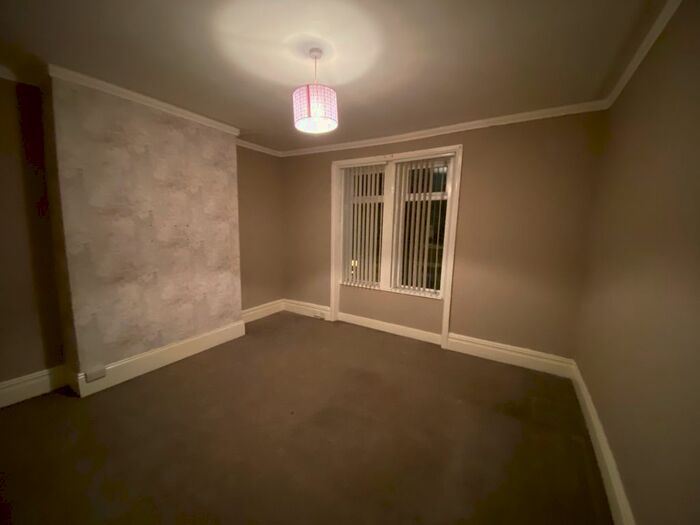 3 Bedroom Flat To Rent In Laurel Street, Wallsend, NE28