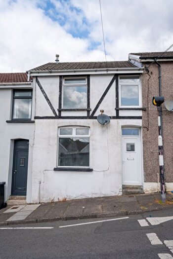 2 Bedroom Terraced House To Rent In Bedw Road, Bedlinog, CF46