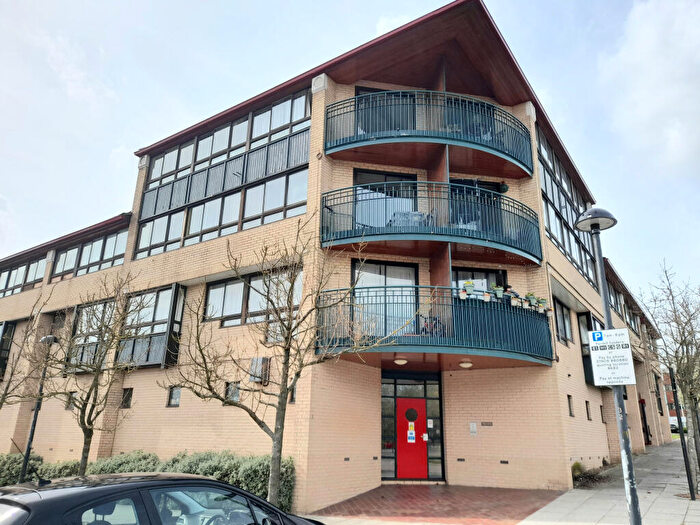 2 Bedroom Flat To Rent In Central Mk, South Row, MK9