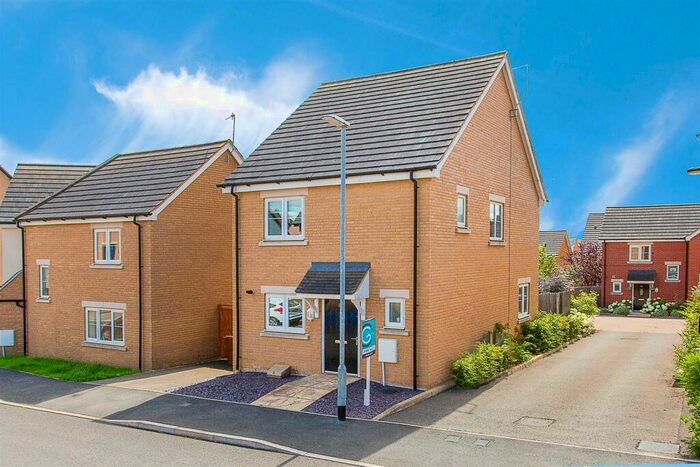 3 Bedroom Detached House To Rent In Epping Road, Corby, NN18