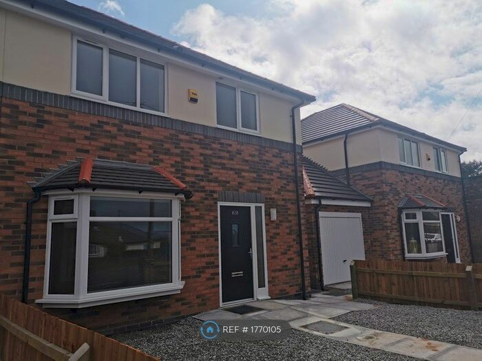 3 Bedroom Semi-Detached House To Rent In Upland Road, St. Helens, WA10