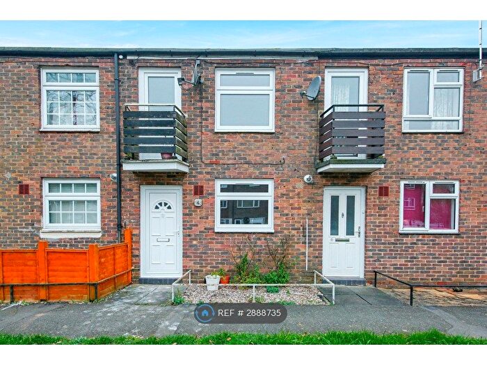 2 Bedroom Terraced House To Rent In Corcorans, Brentwood, CM15