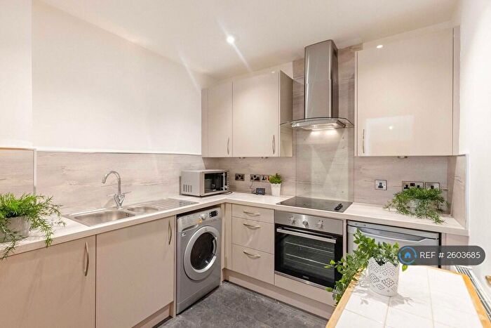 1 Bedroom Flat To Rent In Commercial Street, Edinburgh, EH6