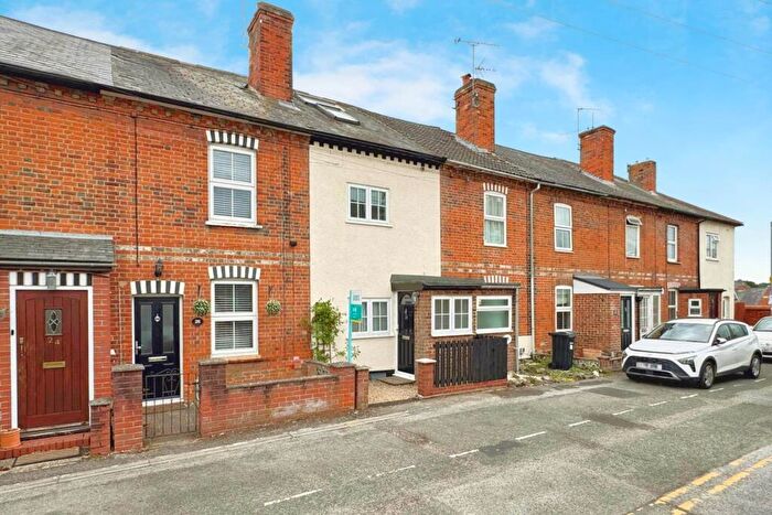 3 Bedroom Terraced House To Rent In Havelock Road, Wokingham, RG41