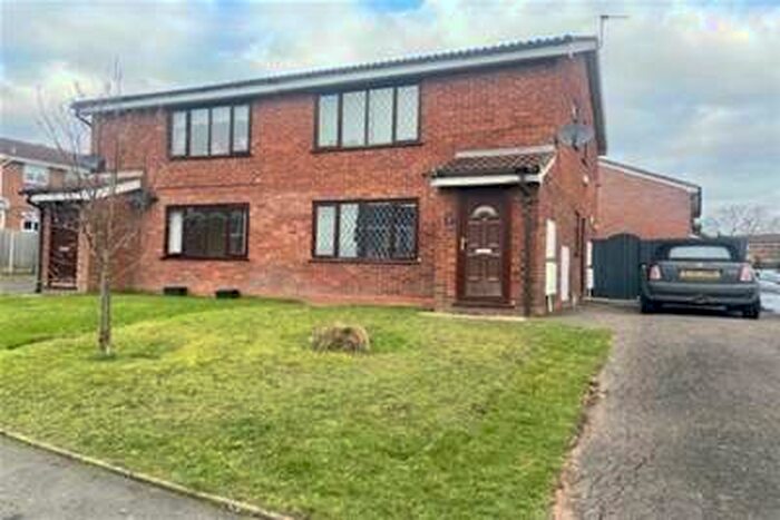 1 Bedroom Flat To Rent In Sandalwood Close, Willenhall, WV12