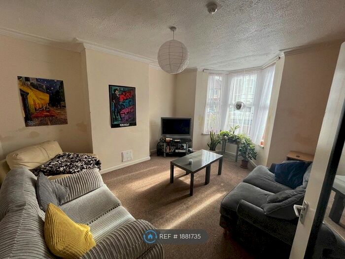 4 Bedroom Terraced House To Rent In Queens Road, Ashley Down, Bristol, BS7