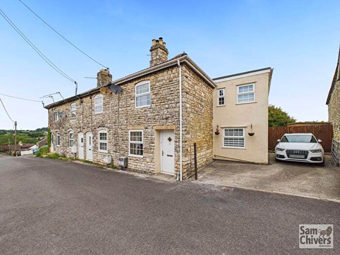 3 Bedroom End Of Terrace House For Sale In Frome Old Road, Radstock, BA3