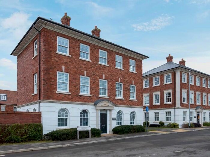 2 Bedroom Flat For Sale In Ashwick Court, Higher Eastern Hill, Yeovil, BA21