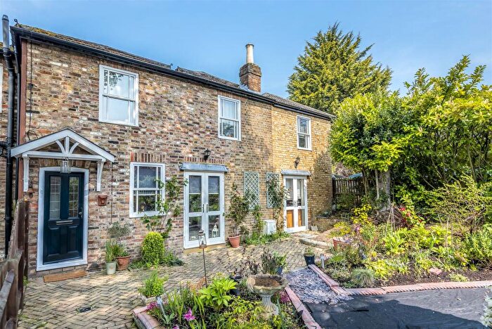 4 Bedroom Semi-Detached House For Sale In Chartwell Place, Harrow On The Hill, HA2