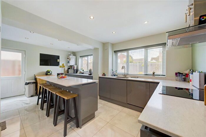 4 Bedroom Detached House To Rent In Salisbury Close, St. Ives, Cambridgeshire, PE27