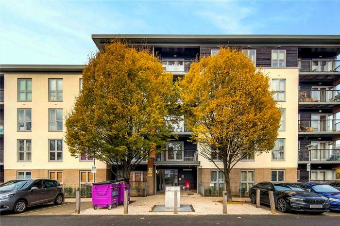 2 Bedroom Flat To Rent In Ashvale Court, Matilda Gardens, London, E3