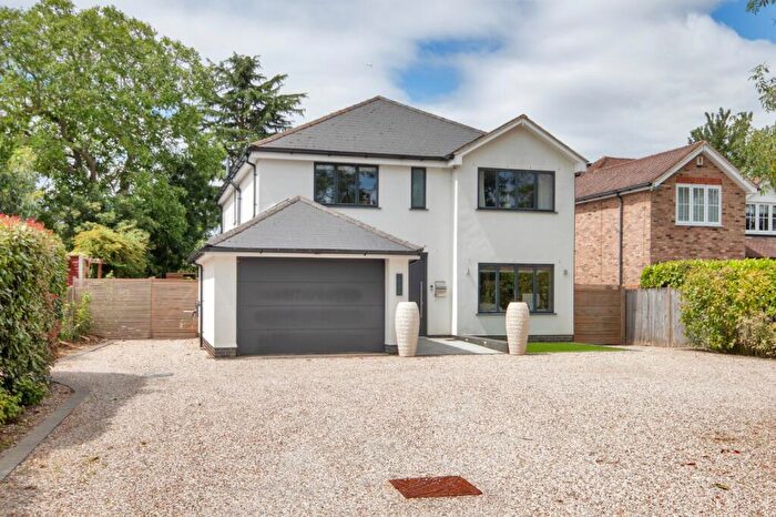 4 Bedroom Detached House For Sale In Church Road, Hartley, Kent, DA3