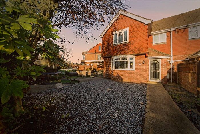 3 Bedroom Semi Detached House For Sale In Harding Avenue, Eastbourne, East Sussex, BN22