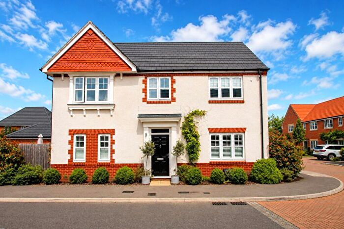 4 Bedroom Detached House For Sale In Clockbarn Way, Send, Surrey, GU23