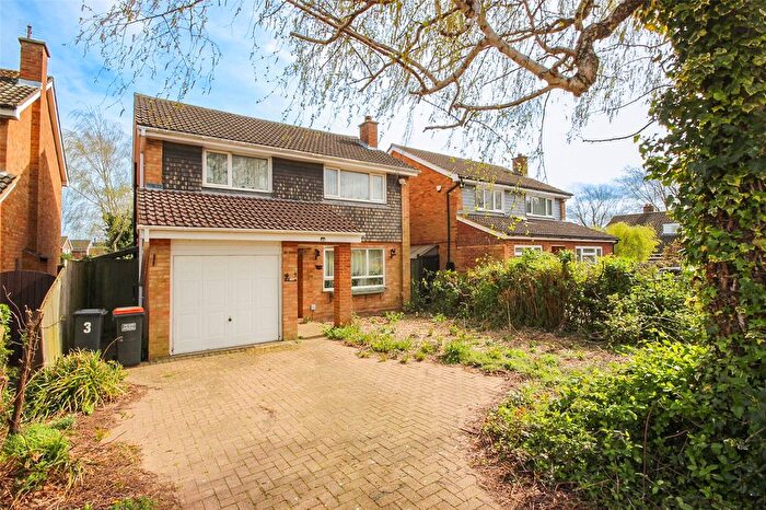 4 Bedroom Detached House For Sale In Selsey Way, Bedford, Bedfordshire, MK41
