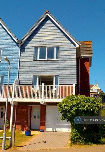 3 Bedroom Semi-Detached House To Rent In West Quay, Newhaven, BN9