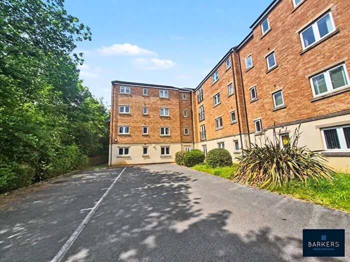 2 Bedroom Apartment For Sale In Laithe Hall Avenue, Cleckheaton, BD19