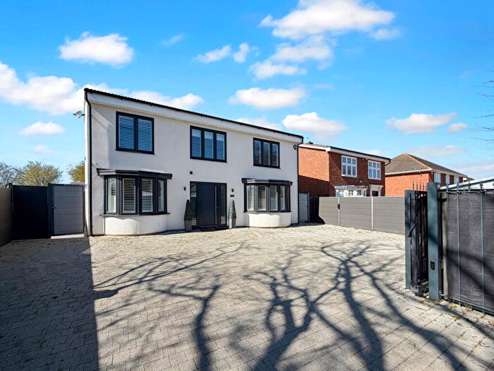 4 Bedroom Detached House For Sale In Church Lane, Bulphan, RM14
