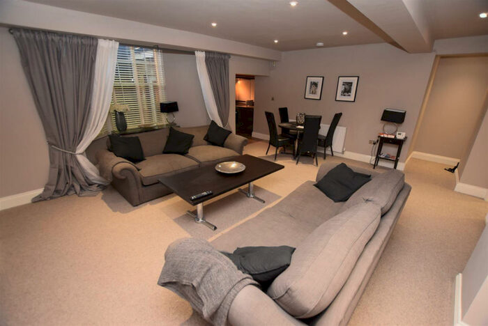 2 Bedroom Apartment To Rent In Burleigh Mews, Friar Gate, Derby, Derbyshire, DE1