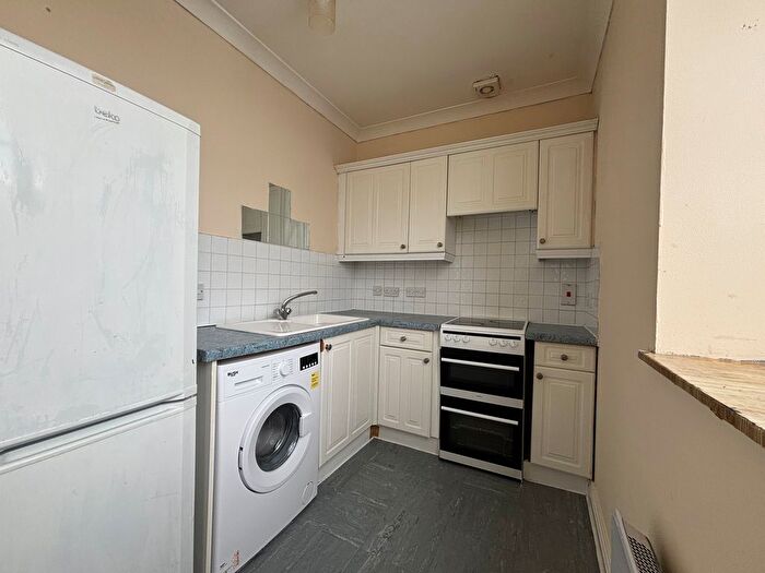 1 Bedroom Flat To Rent In Tudor House, Walsall, WS1
