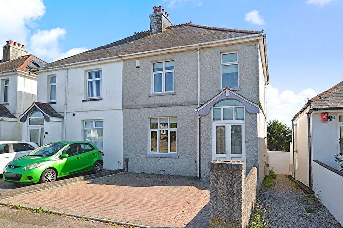 3 Bedroom Semi Detached House For Sale In Callington Road, Saltash, Cornwall, PL12